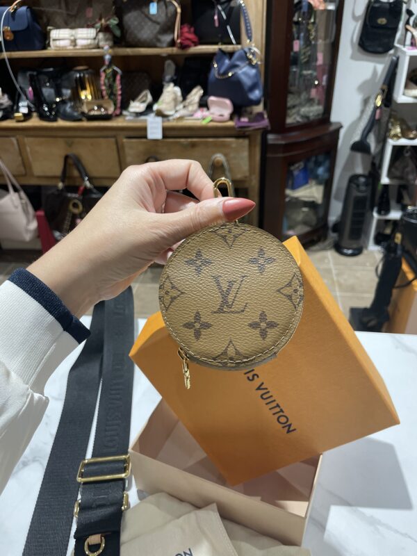 Louis Vuitton Bag Strap With Purse - Image 4