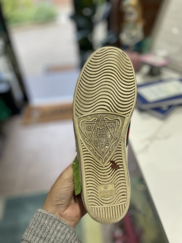 Gucci Bee Trainer UK37 - Image 3