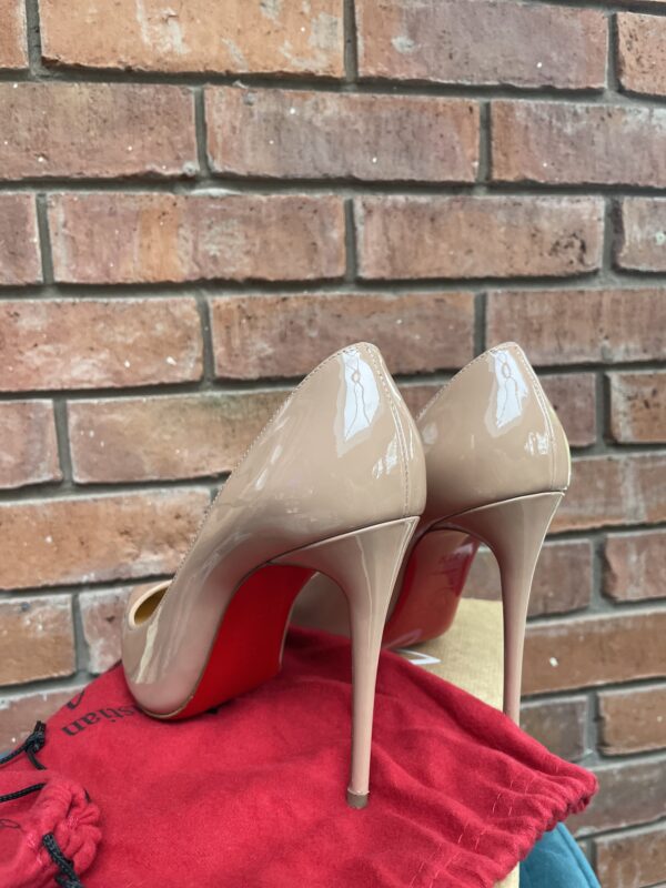 Christian Louboutin Patent Nude Kate UK36.5 - Image 4