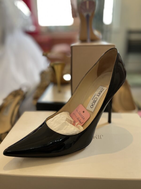 Jimmy Choo Patent Black Court 38.5