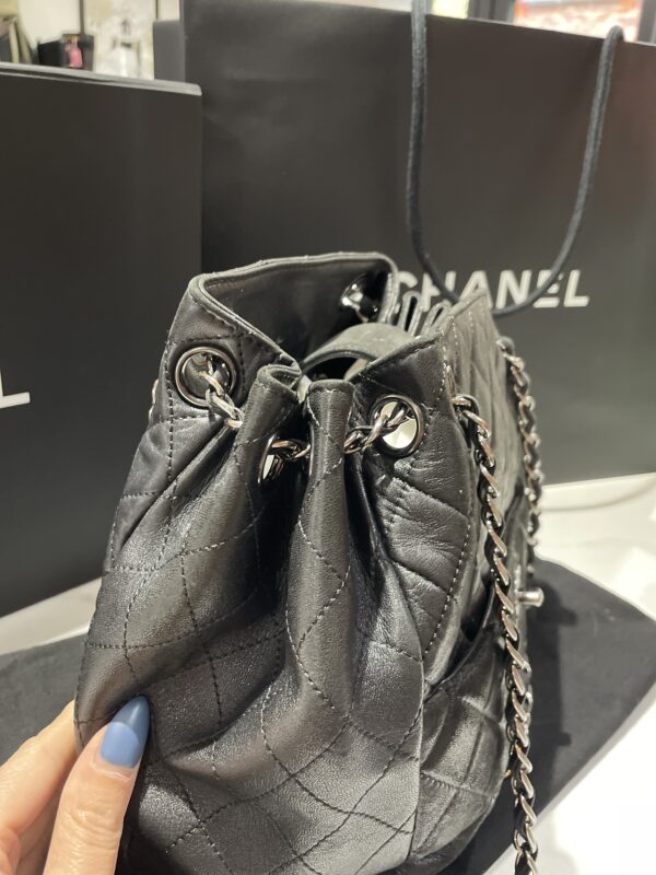 Chanel Large Lambskin Bucket Bag - Image 4