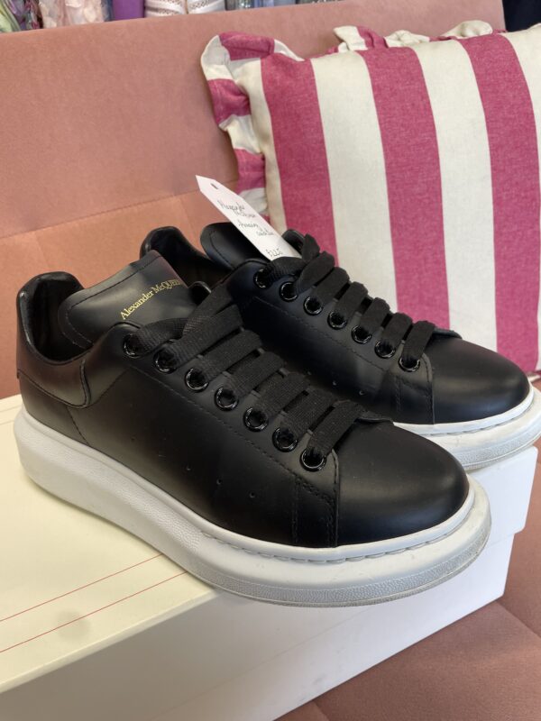 Alexander McQueen Trainers UK39