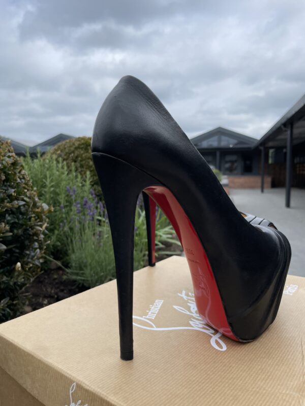 Christian Louboutin 160 peeptoe 39.5