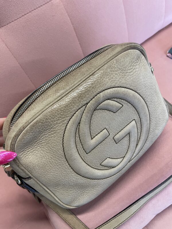 Gucci Soho Disco Crossbody - Image 4