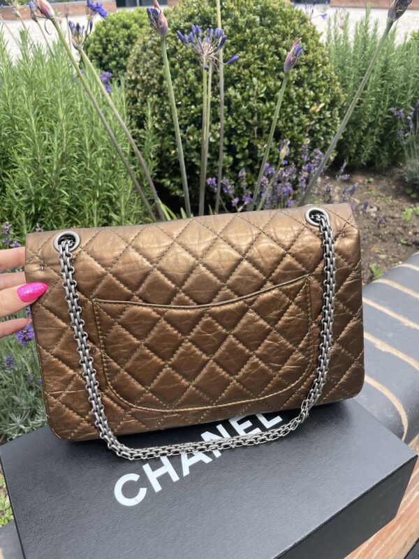 Chanel 2.55 Reissue Bronze - Image 9