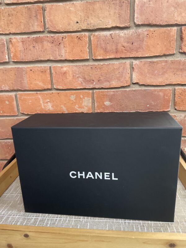 Chanel Boy Medium- soft pink - Image 2